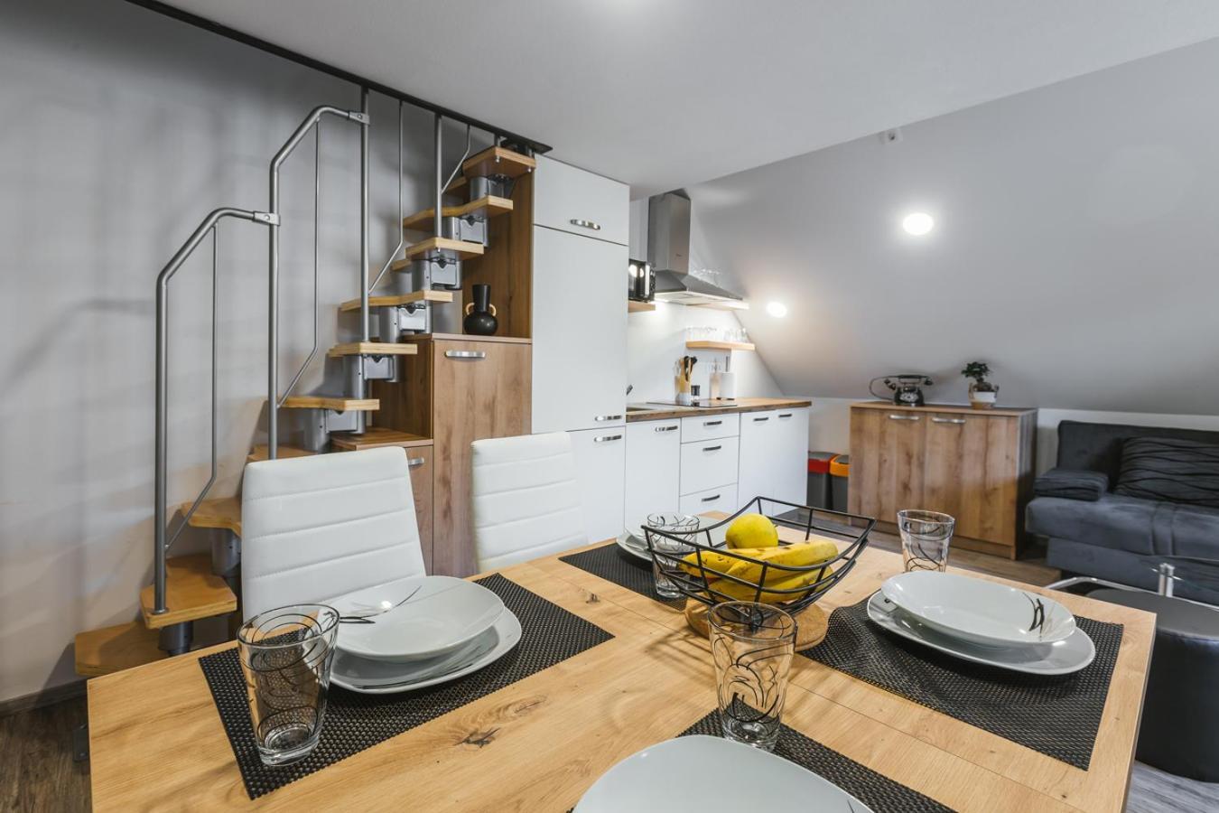 Blue Door - Studio Apartman Lesce  Kültér fotó
